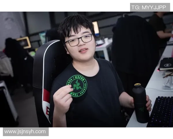 赛后复盘：EDG与TES对决中的战术意识与团队配合分析